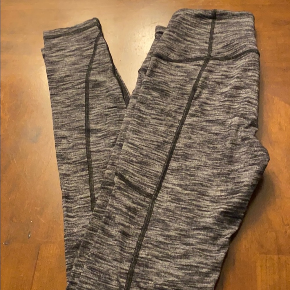 Victoria Secret Knockout leggings w/pockets